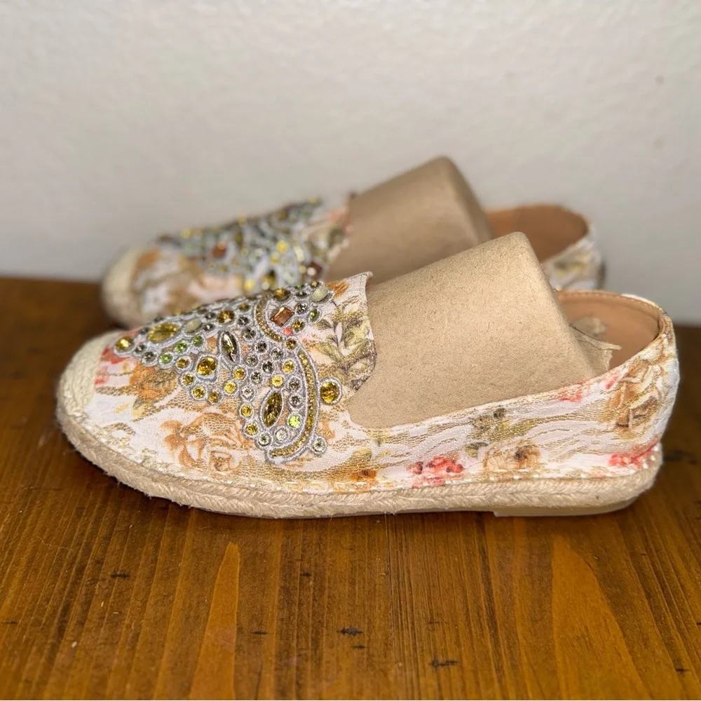J Renee Jeweled Espadrilles Boho Luxe Euro‎ Summer Coastal Grandma Chic- 8.5